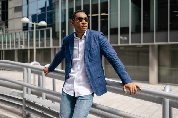 Comment les petites entreprises peuvent-elles appliquer les principes de la gestion lean pour améliorer leur efficacité opérationnelle?